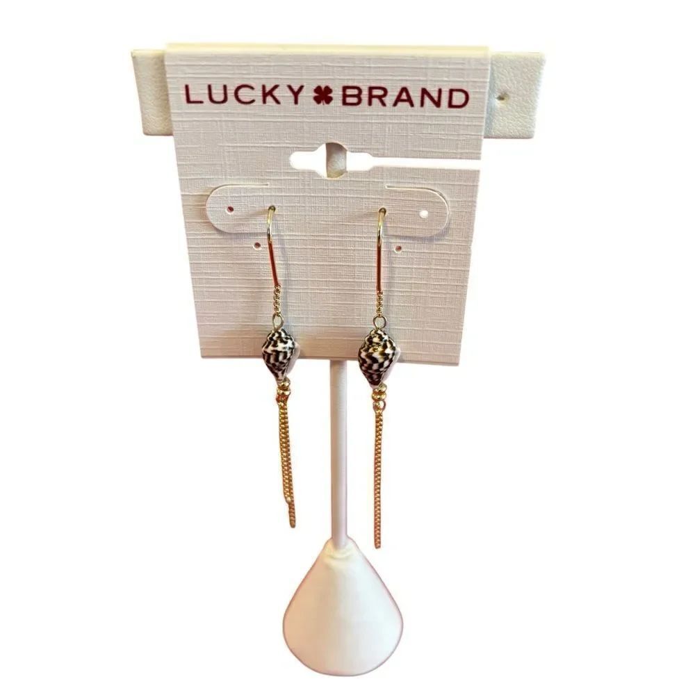 Small & Pretty Shell Dangle Threader Earrings.